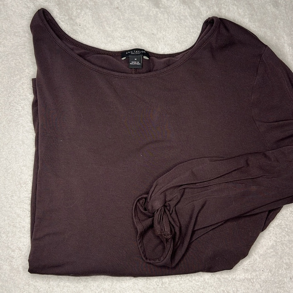 Women's Brown Ann Taylor Factory Top with cute sleeve features